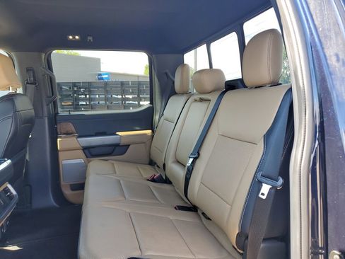 Used 2022 Ford F150 Lariat w/ Max Trailer Tow Package image 8