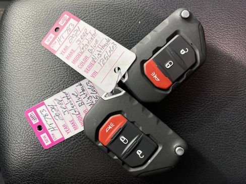 Used 2024 Jeep Gladiator Sport image 27