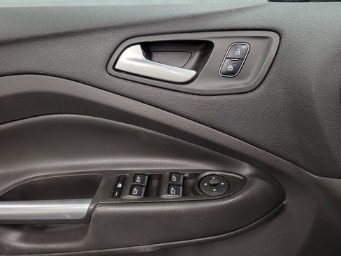 Used 2017 Ford Escape SE w/ SE Leather Comfort Package image 19