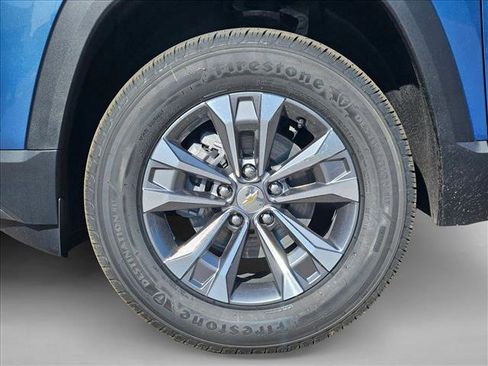 New 2026 Chevrolet Equinox LT w/ Safety and Technology Package FWD image 11