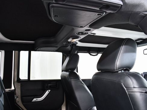 Used 2017 Jeep Wrangler Unlimited Sahara w/ Quick Order Package 24E Chief image 18