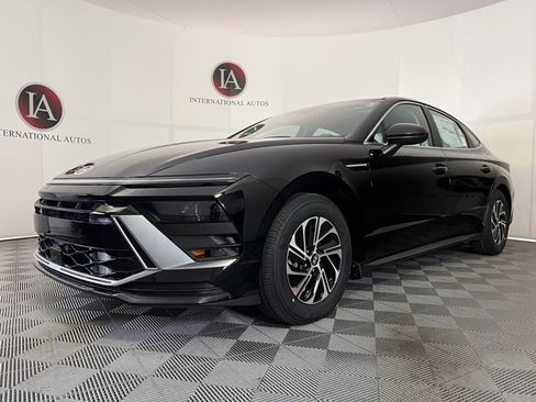 New 2026 Hyundai Sonata Blue image 2