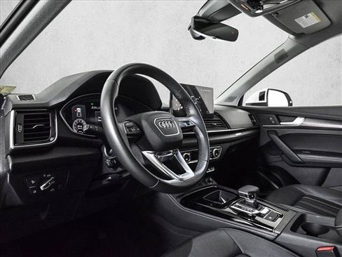 Used 2023 Audi Q5 2.0T Premium Plus w/ Premium Plus Package AWD/4WD image 10