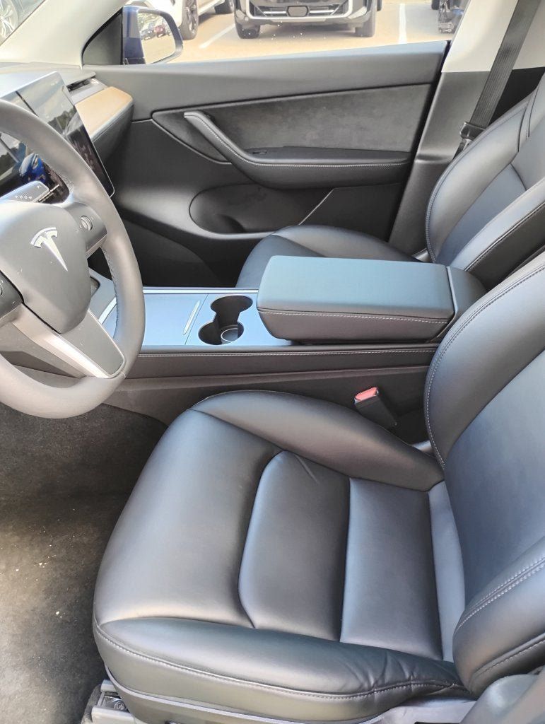Used 2022 Tesla Model Y Long Range AWD/4WD image 12