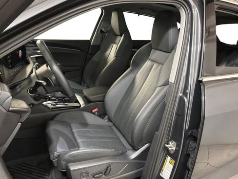 Used 2025 Audi Q5 Premium w/ Premium Plus AWD/4WD image 5