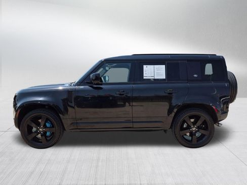 Used 2022 Land Rover Defender 110 V8 AWD/4WD image 2