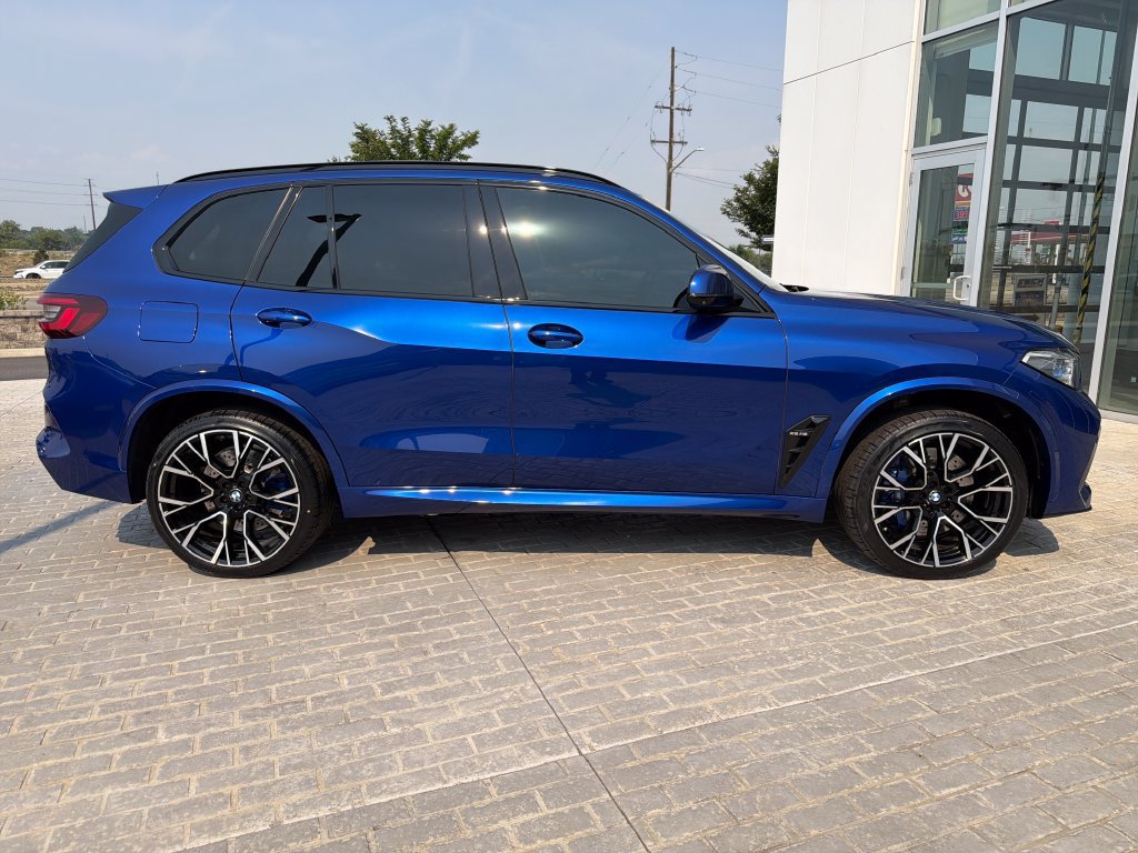 Used 2022 BMW X5 M w/ Executive Package AWD/4WD image 6