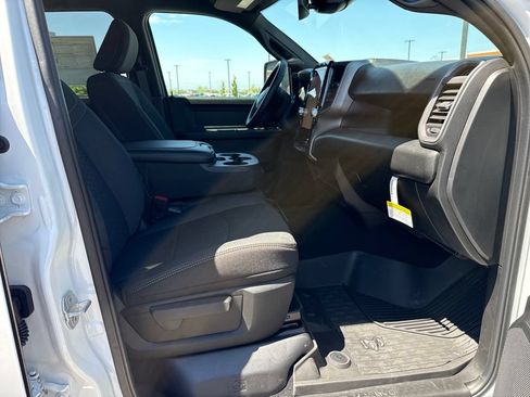 New 2026 RAM 2500 Tradesman AWD/4WD image 32