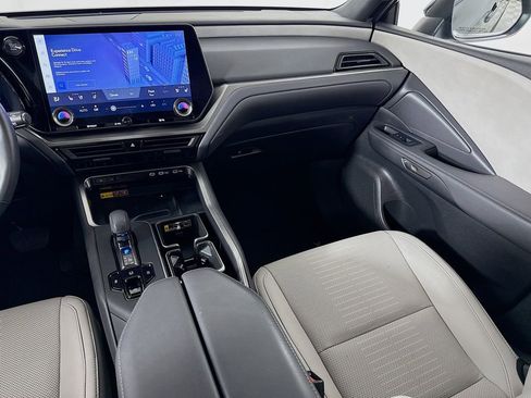 Certified 2024 Lexus TX 350 FWD image 25