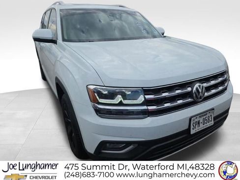 Used 2018 Volkswagen Atlas SEL image 2
