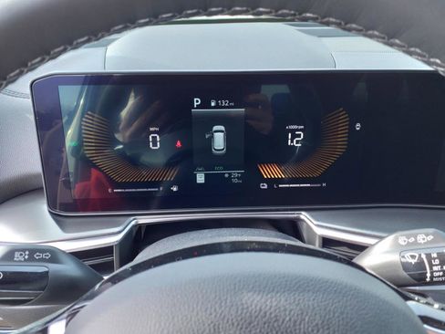 Used 2025 Kia Sorento EX w/ EX Panoramic Sunroof Package image 18