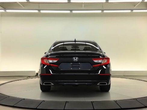 Used 2019 Honda Accord Sport image 4
