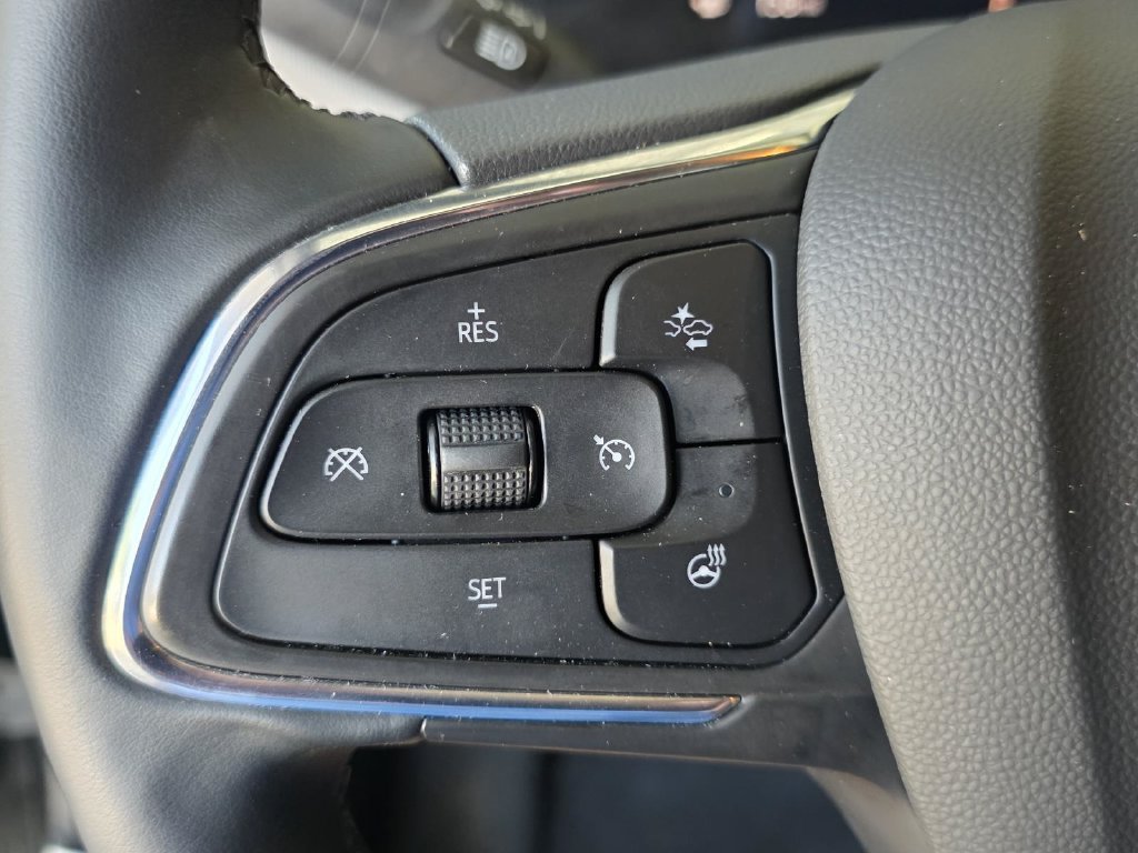 Used 2025 Buick Envista Avenir FWD image 22