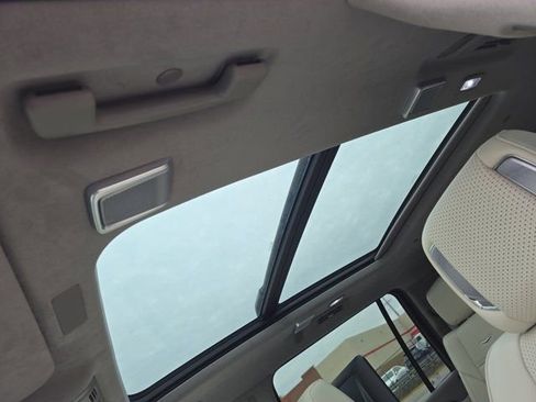 Certified 2025 Cadillac Escalade ESV Sport Platinum image 30