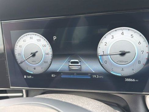 Used 2023 Hyundai Elantra Limited w/ Cargo Package FWD image 18