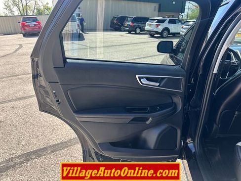 Used 2019 Ford Edge SEL w/ Equipment Group 201A AWD/4WD image 30