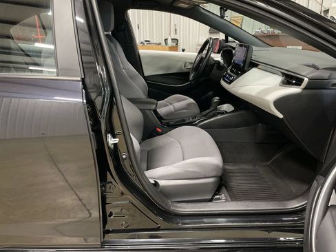 Used 2022 Toyota Corolla SE FWD image 25