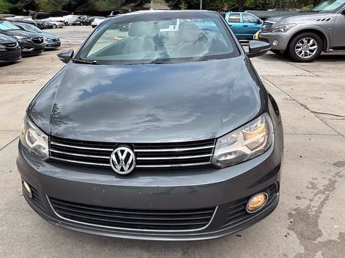 Used 2012 Volkswagen Eos Komfort FWD image 11