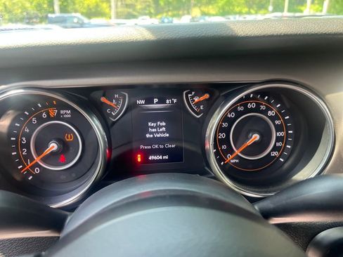 Used 2019 Jeep Wrangler Sport image 10