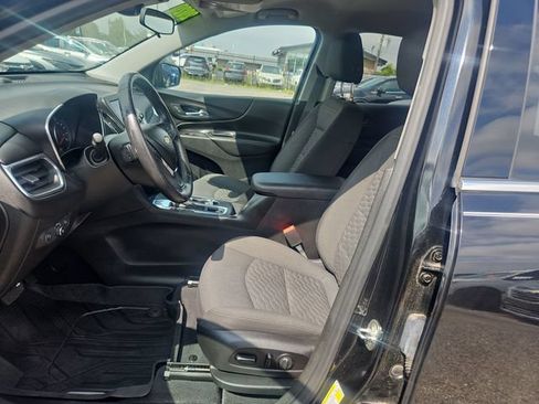 Used 2020 Chevrolet Equinox LT w/ Driver Convenience Package FWD image 10