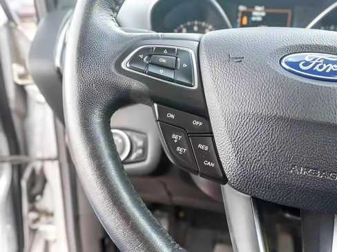 Used 2018 Ford Escape SEL image 42