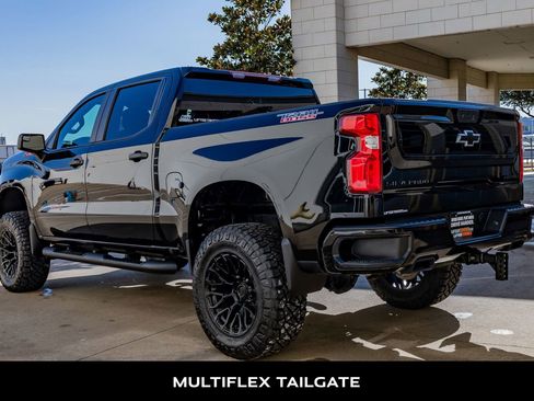 Used 2022 Chevrolet Silverado 1500 Custom Trail Boss w/ Midnight Edition image 7