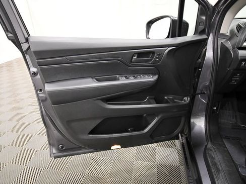 Certified 2025 Honda Odyssey EX-L image 13