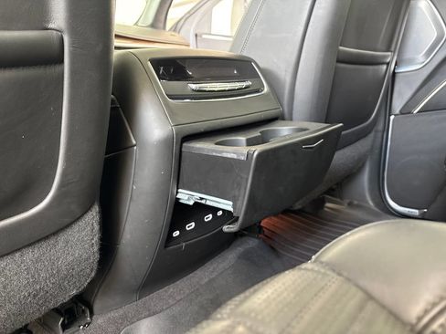 Used 2022 Cadillac Escalade Sport Platinum w/ LPO, ONYX Package AWD/4WD image 50