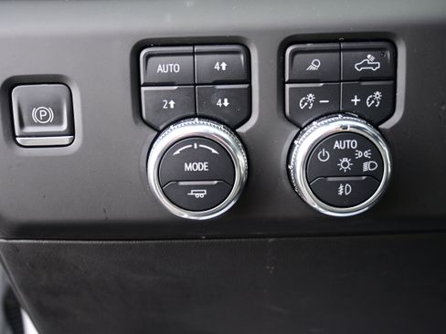 Used 2023 GMC Sierra 1500 AT4 w/ AT4 Premium Package image 24