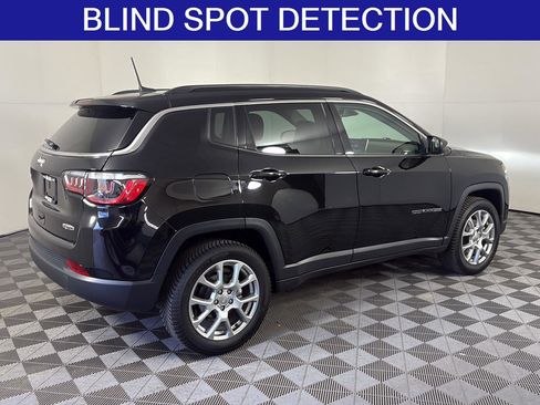 Used 2022 Jeep Compass Latitude w/ Sun and Sound Group image 5