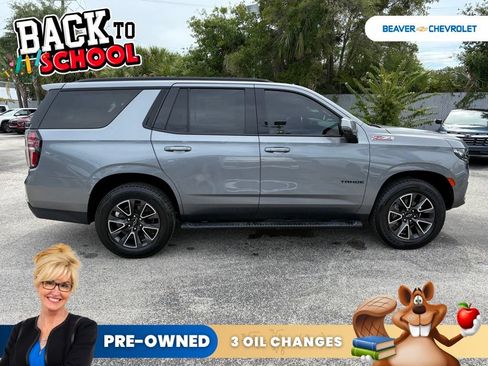 Used 2022 Chevrolet Tahoe Z71 w/ Luxury Package AWD/4WD image 8