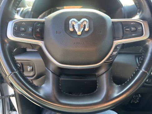 Used 2021 RAM 1500 Big Horn image 10