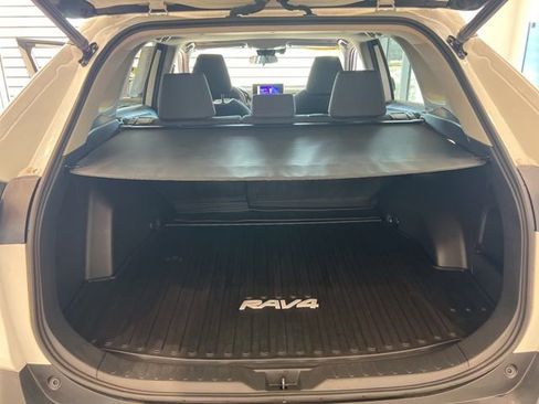 Used 2023 Toyota RAV4 XLE w/ Convenience Package AWD/4WD image 17