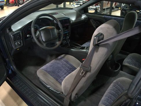 Used 2001 Chevrolet Camaro LT w/ Preferred Equipment Group 1 image 36