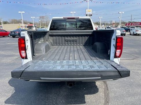 Used 2021 GMC Sierra 1500 SLE w/ Preferred Package image 7