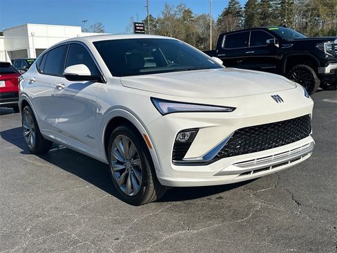 Used 2025 Buick Envista Avenir image 4