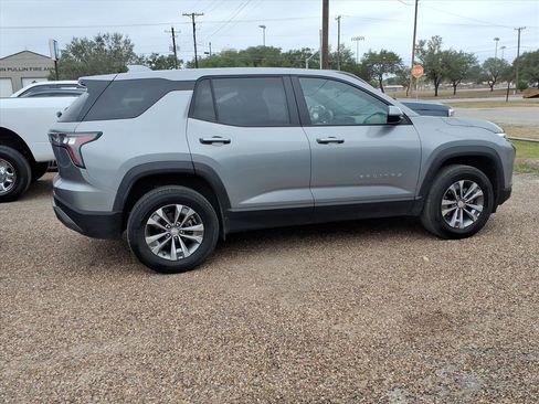 Used 2025 Chevrolet Equinox LT image 4