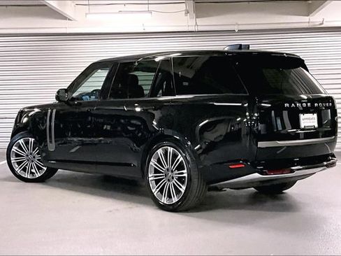 Certified 2023 Land Rover Range Rover Long Wheelbase SE image 10