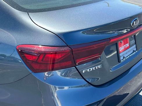 Used 2020 Kia Forte LXS FWD image 9