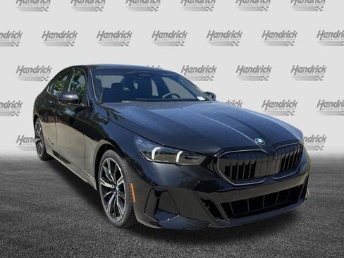 New 2027 BMW 530i RWD image 2