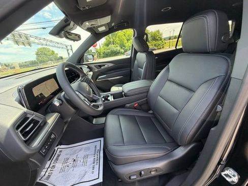 New 2026 Chevrolet Traverse LT w/ Driver Confidence Package AWD/4WD image 33