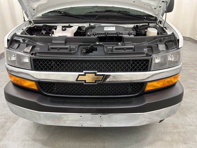 Used 2025 Chevrolet Express 2500 w/ Driver Convenience Package RWD image 13