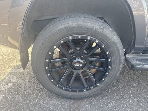 Used 2015 Toyota 4Runner SR5 Premium image 14