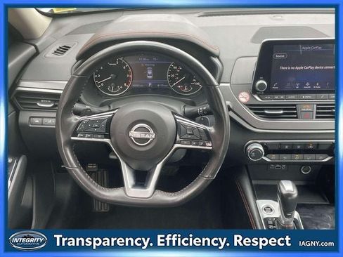 Used 2023 Nissan Altima 2.5 SR FWD image 14