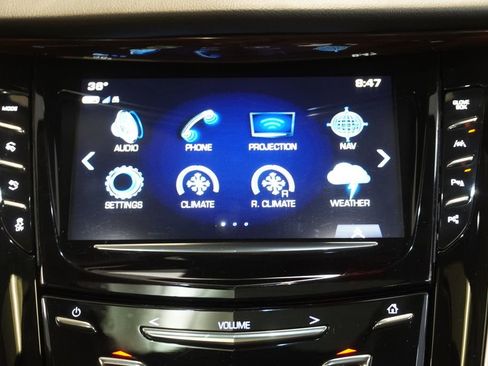 Used 2019 Cadillac Escalade ESV Luxury image 24