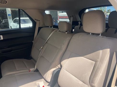Used 2021 Ford Explorer 4WD image 11