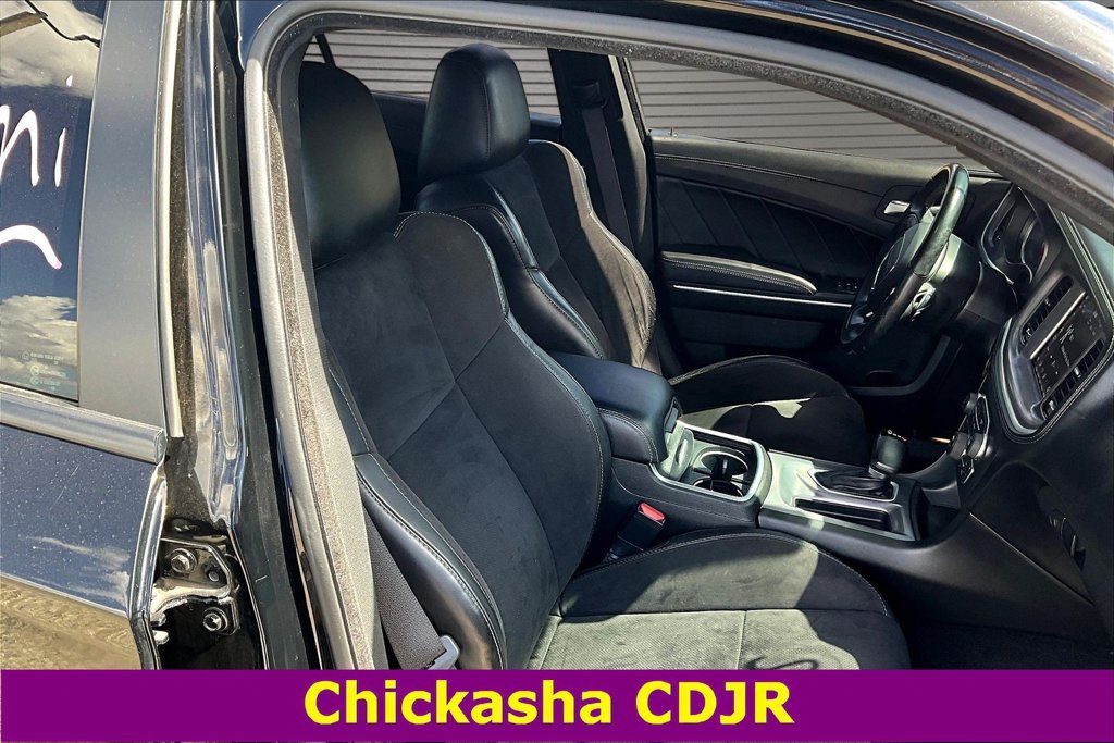 Used 2022 Dodge Charger R/T w/ Plus Group RWD image 27