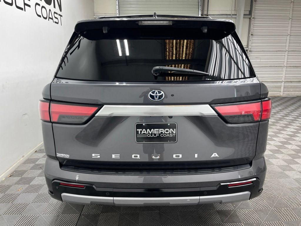 Used 2024 Toyota Sequoia Capstone AWD/4WD image 10
