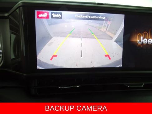 Certified 2024 Jeep Wrangler Unlimited Rubicon w/ Capability Package image 14