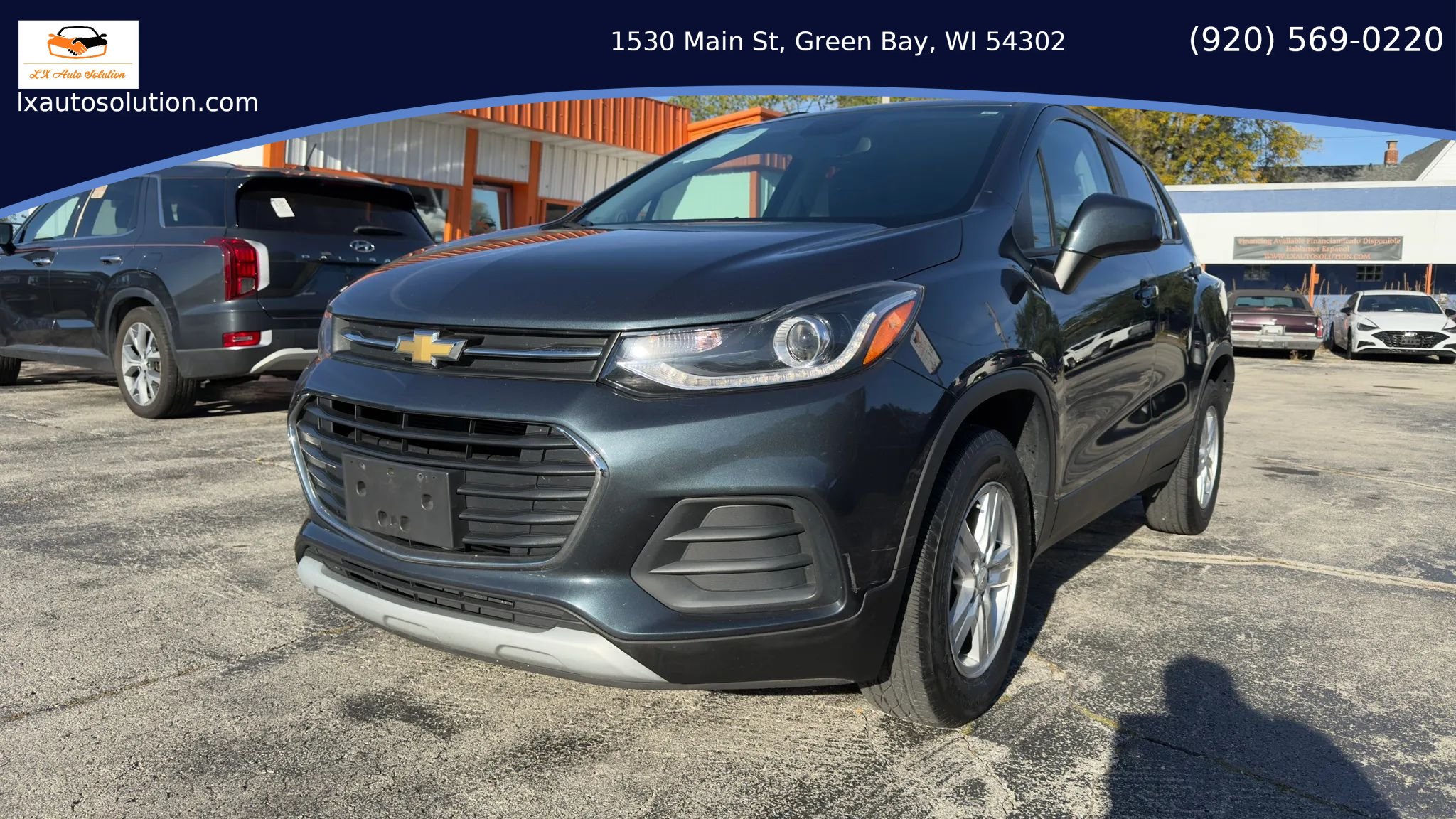 Used 2021 Chevrolet Trax LT w/ LT Convenience Package AWD/4WD image 2